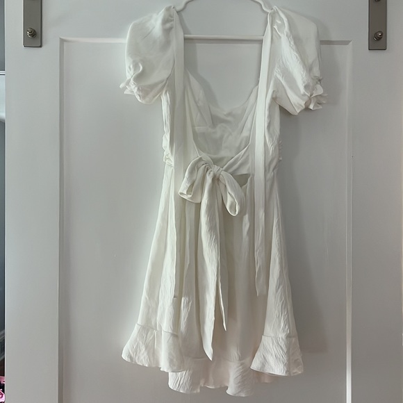 Lucy in the Sky white dress - Picture 2 of 2